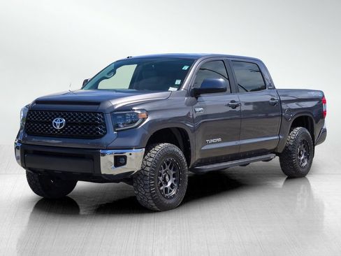 Used 2015 Toyota Tundra Limited w/ Limited Premium Package AWD/4WD image 9
