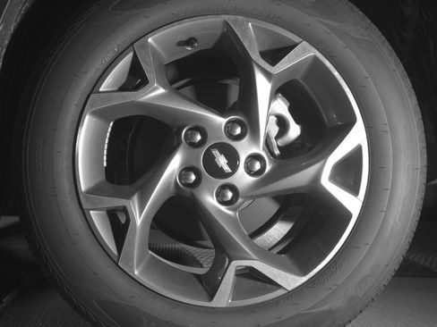 Used 2025 Chevrolet Trax LT w/ LT Convenience Package FWD image 14