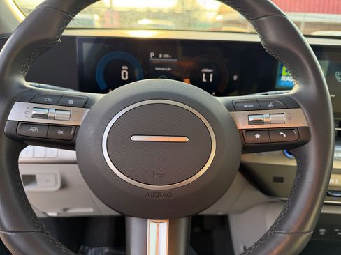 Used 2025 Hyundai Kona SEL image 28