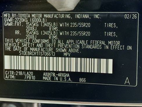 New 2026 Toyota Highlander Platinum image 17