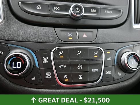 Used 2024 Chevrolet Malibu LT image 30