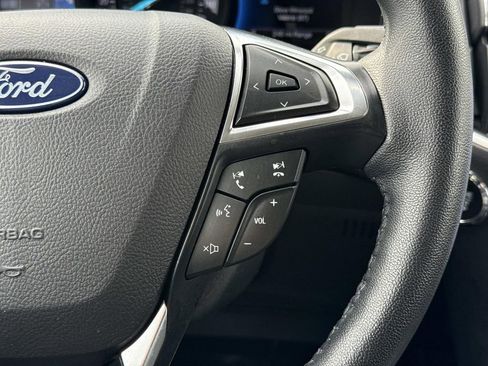 Used 2024 Ford Edge SEL AWD/4WD image 7