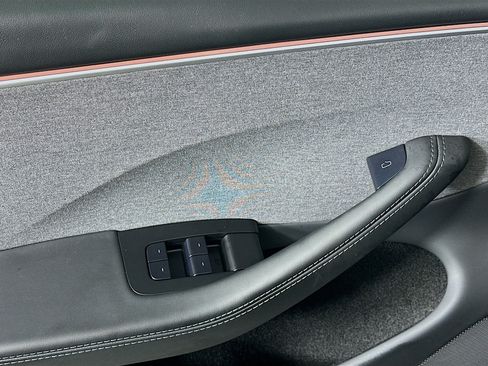 Used 2025 Tesla Model 3 Long Range RWD image 15
