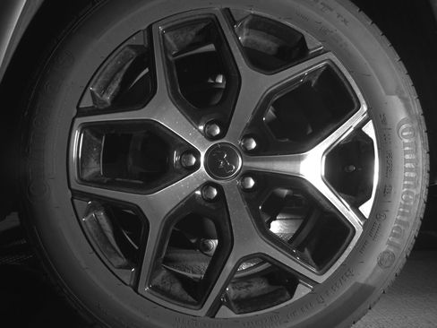 Used 2025 Jeep Compass Limited image 14