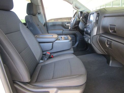 Used 2024 Chevrolet Silverado 2500 Custom w/ Custom Value Package AWD/4WD image 27