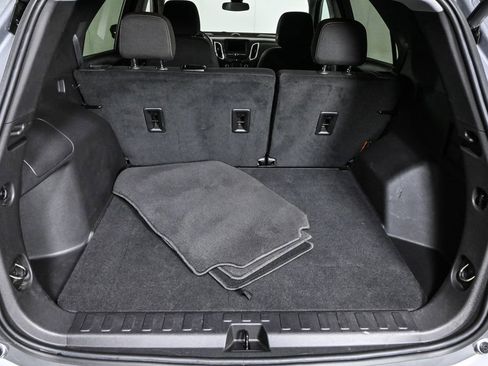 Used 2024 Chevrolet Equinox LT image 30