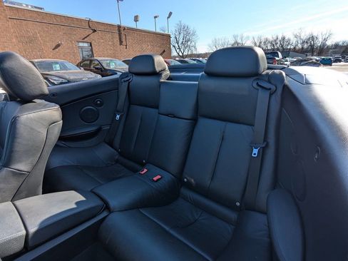Used 2006 BMW 650i 650i 2dr Convertible image 17