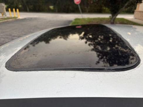 Used 2018 Ford Focus Titanium FWD image 22