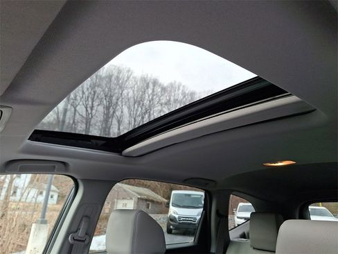 Used 2019 Honda CR-V EX-L image 17