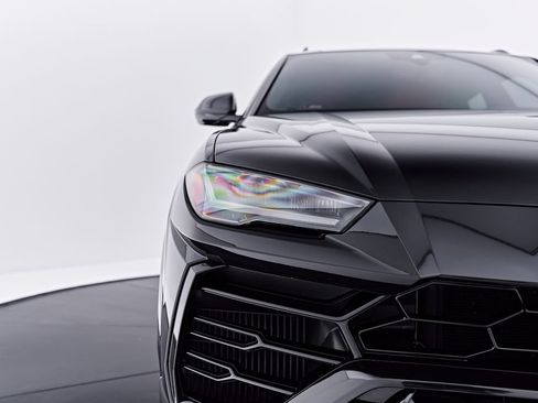 Used 2022 Lamborghini Urus AWD/4WD image 21
