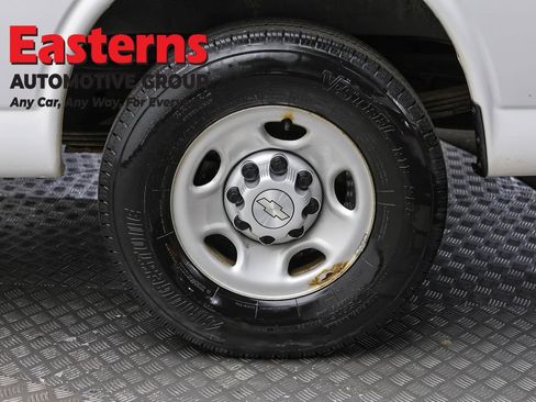 Used 2019 Chevrolet Express 2500 Extended w/ Safety Package RWD image 8