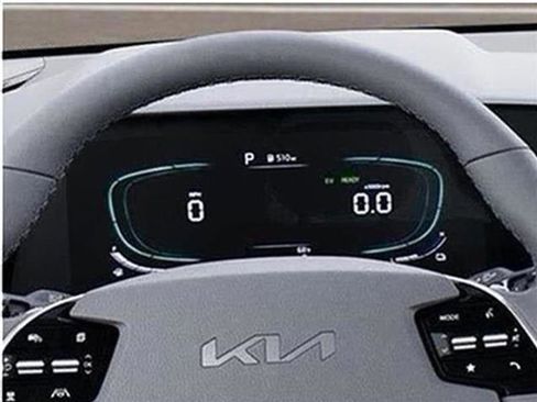 New 2025 Kia Niro EX Touring image 56