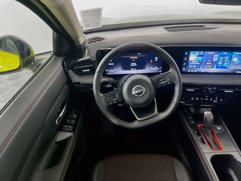 New 2026 Nissan Kicks SR w/ Cold Weather Package FWD image 15
