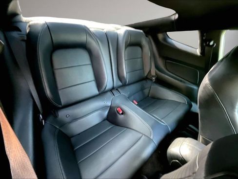 Used 2017 Ford Mustang GT Premium RWD image 25