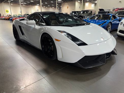 Used 2008 Lamborghini Gallardo Spyder AWD/4WD image 2