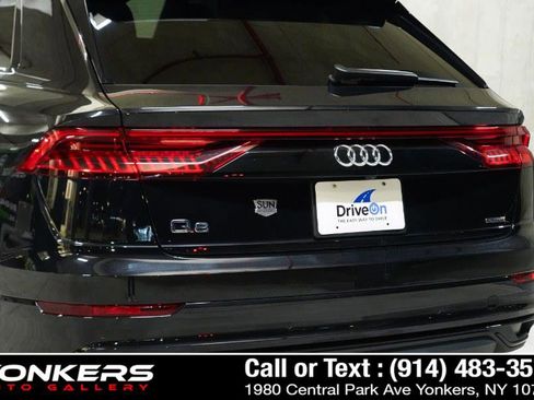Used 2021 Audi Q8 Premium w/ Black Optic Package image 7