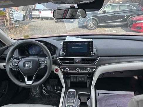 Used 2021 Honda Accord EX image 19