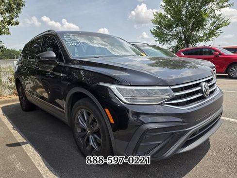Used 2022 Volkswagen Tiguan SE FWD image 10