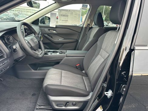 New 2026 Nissan Rogue SV w/ Cold Weather Package AWD/4WD image 22