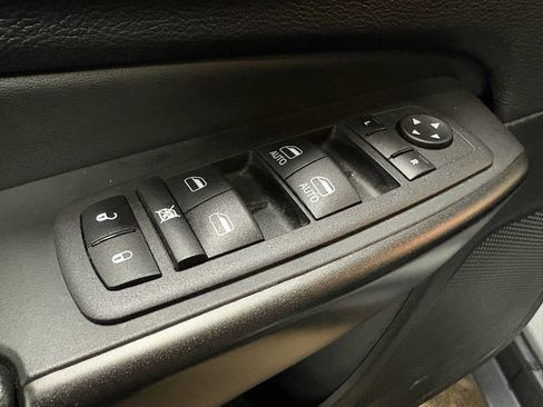 Used 2022 Jeep Cherokee Trailhawk w/ Trailer Tow Group AWD/4WD image 13