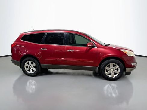 Used 2012 Chevrolet Traverse LT FWD image 5