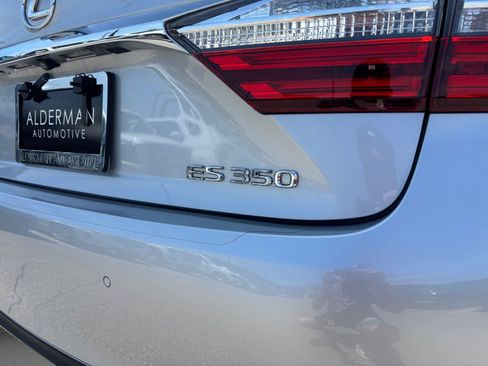 Used 2017 Lexus ES 350 w/ Luxury Package FWD image 54