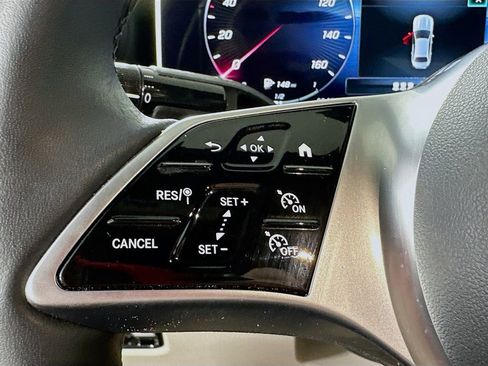 Used 2023 Mercedes-Benz C 300 4MATIC Sedan image 23