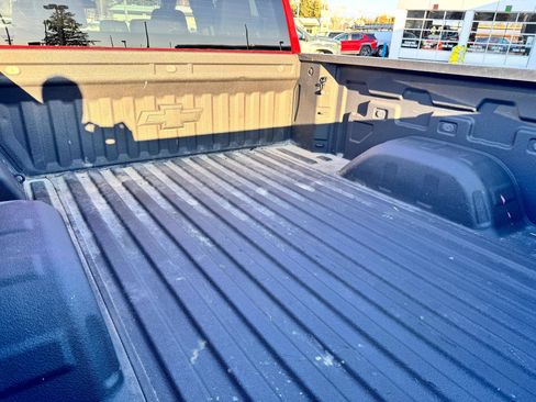 Used 2023 Chevrolet Silverado 1500 LT image 36