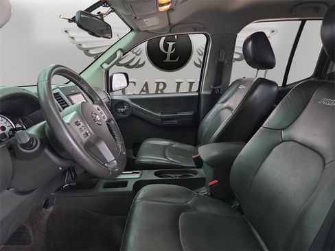 Used 2014 Nissan Xterra PRO-4X w/ Pro-4x Leather Package image 9