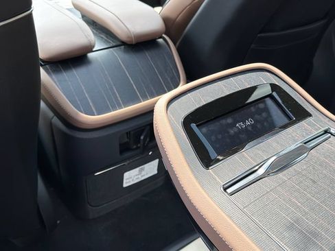 New 2027 Lincoln Navigator L Black Label AWD/4WD image 24