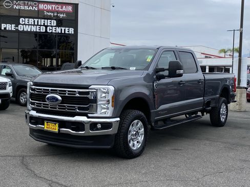 Used 2024 Ford F350 XLT image 7