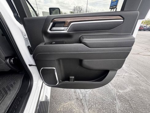 Used 2025 Chevrolet Silverado 2500 LT AWD/4WD image 13