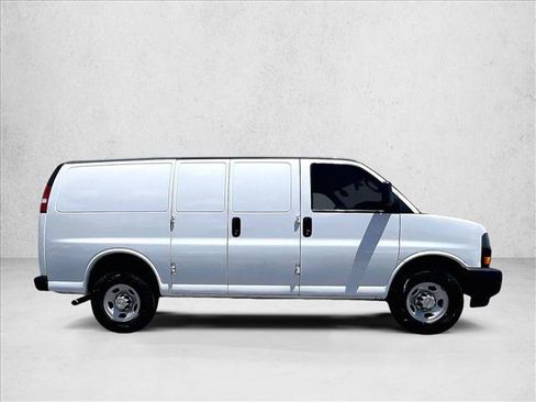 Used 2023 Chevrolet Express 2500 w/ Driver Convenience Package RWD image 5