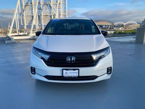 Certified 2024 Honda Odyssey Sport image 7