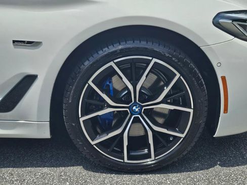 Used 2022 BMW 530e xDrive w/ Premium Package AWD/4WD image 15