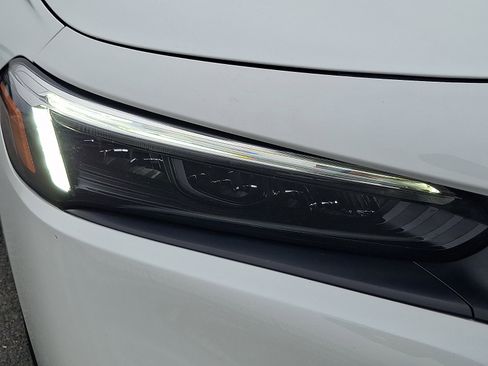 Used 2024 Honda Civic LX image 9