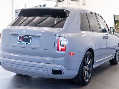 Used 2022 Rolls-Royce Cullinan image 6