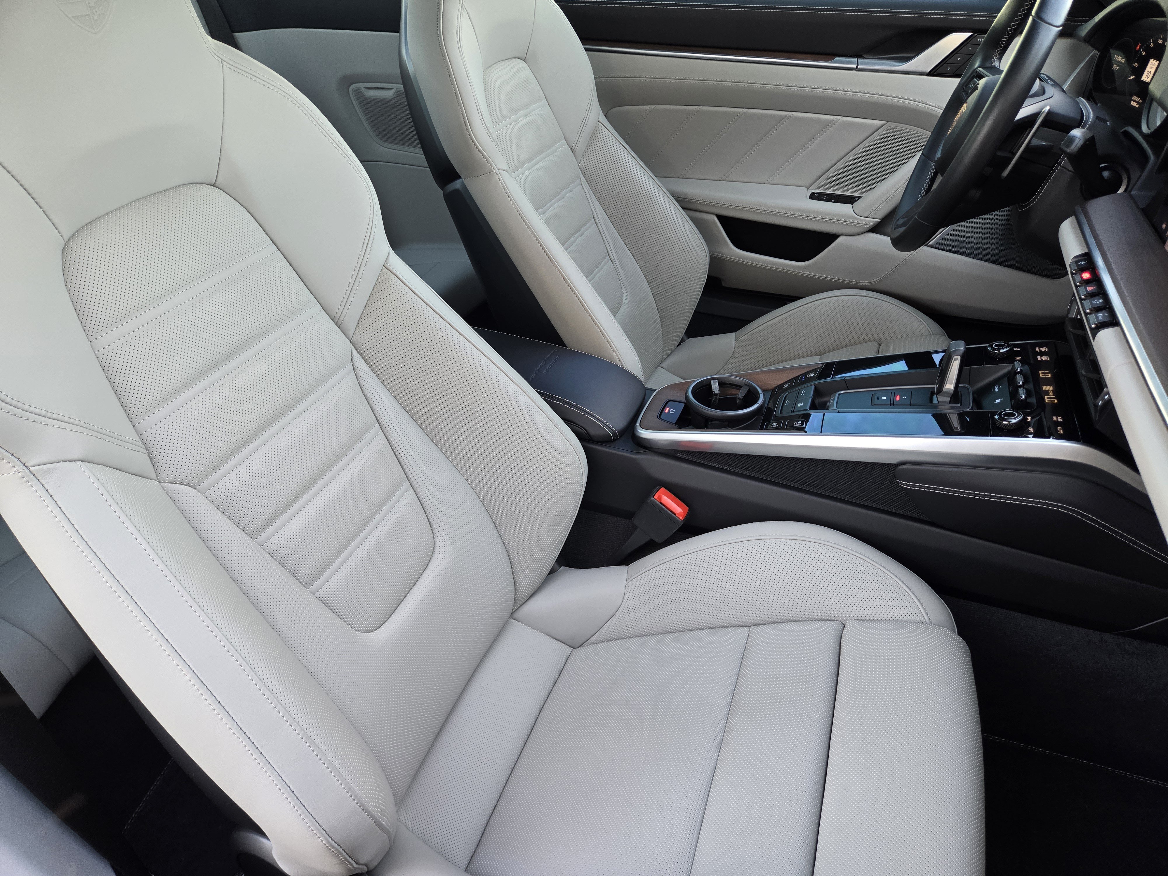 Certified 2024 Porsche 911 Turbo S AWD/4WD image 17