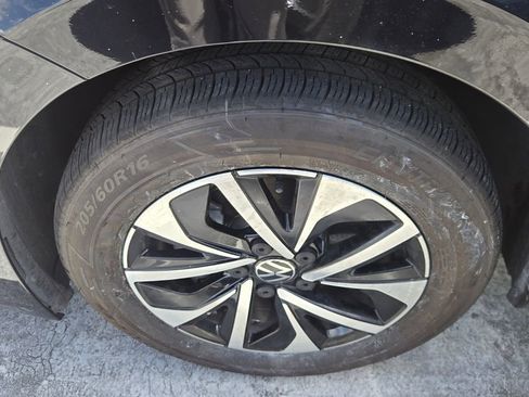 Used 2022 Volkswagen Jetta S w/ IQ.Drive Package image 5