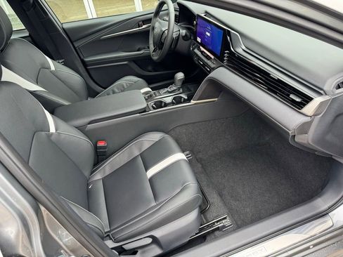 New 2026 Toyota Camry SE image 13