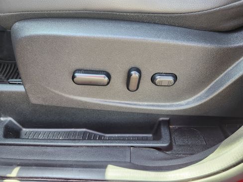 Used 2019 Ford Escape SEL AWD/4WD image 19
