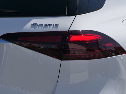 Used 2024 Mercedes-Benz GLE 350 4MATIC image 5