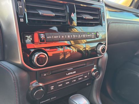 Used 2022 Lexus GX 460 Premium w/ Premium Package image 22