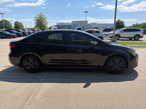 Used 2022 Toyota Corolla LE FWD image 6
