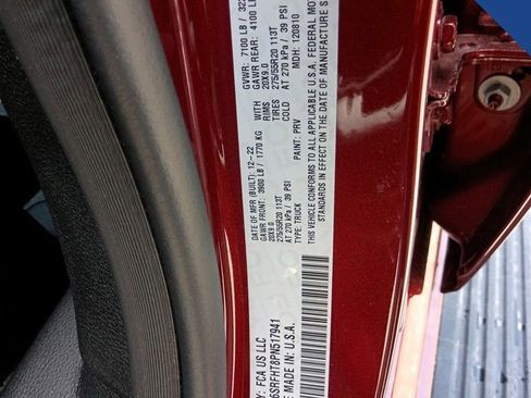 Used 2023 RAM 1500 Limited w/ Body Color Bumper Group image 32