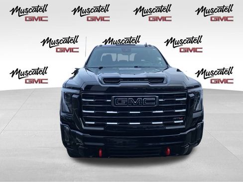 Used 2024 GMC Sierra 2500 AT4 w/ AT4 Premium Plus Package image 2