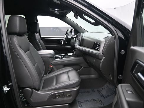 Used 2025 Chevrolet Tahoe Z71 image 34