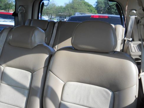 Used 2004 Ford Expedition Eddie Bauer image 8