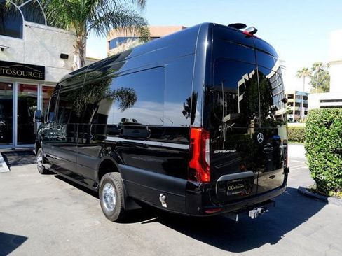 Used 2020 Mercedes-Benz Sprinter 3500 image 26