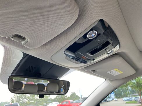 Used 2022 Kia Sorento S w/ Panoramic Sunroof Package FWD image 24